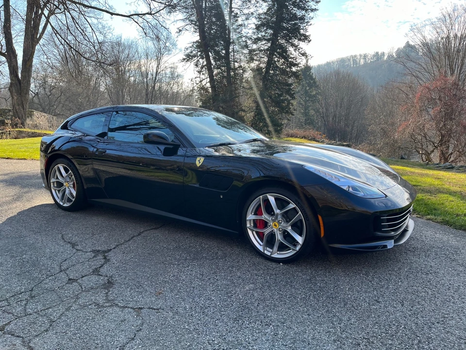 2018 Ferrari GTC4Lusso T - Image 10 of 16