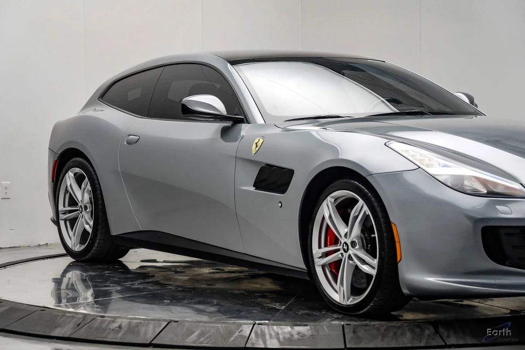 2018 Ferrari GTC4Lusso - Image 26 of 31