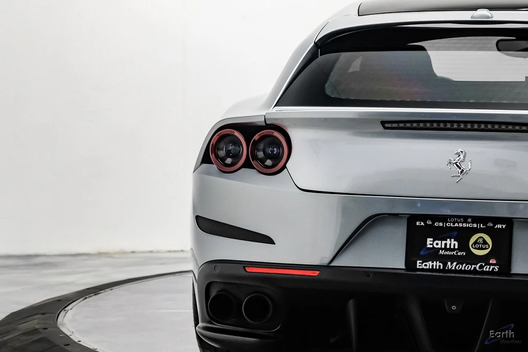 2018 Ferrari GTC4Lusso - Image 15 of 31