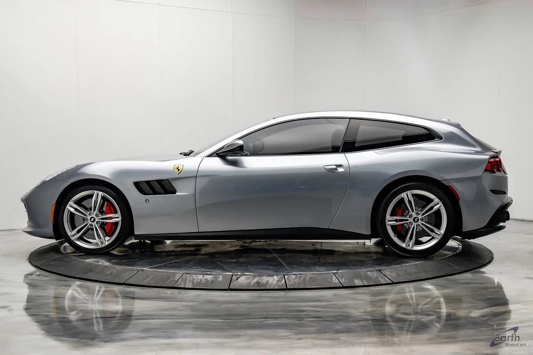 2018 Ferrari GTC4Lusso - Image 6 of 31