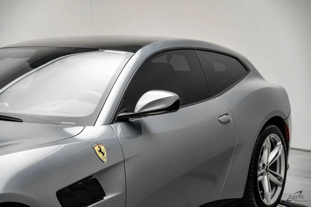 2018 Ferrari GTC4Lusso - Image 27 of 31