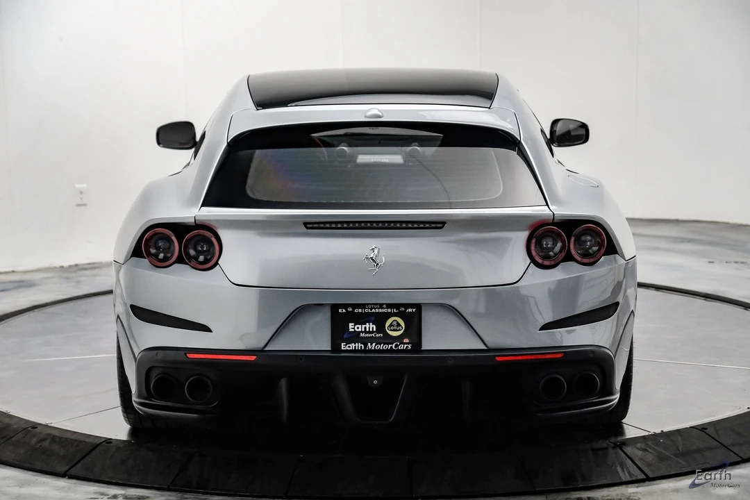 2018 Ferrari GTC4Lusso - Image 14 of 31