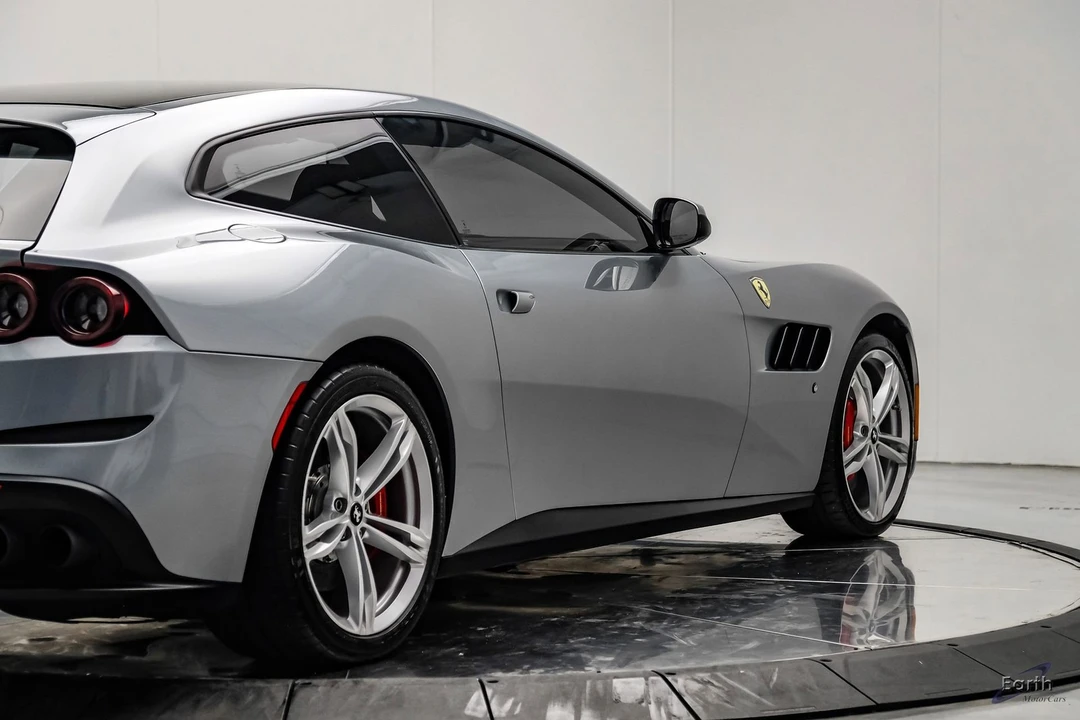 2018 Ferrari GTC4Lusso - Image 22 of 31