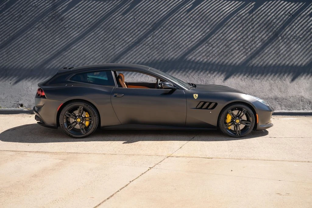 2018 Ferrari GTC4Lusso - Image 7 of 21