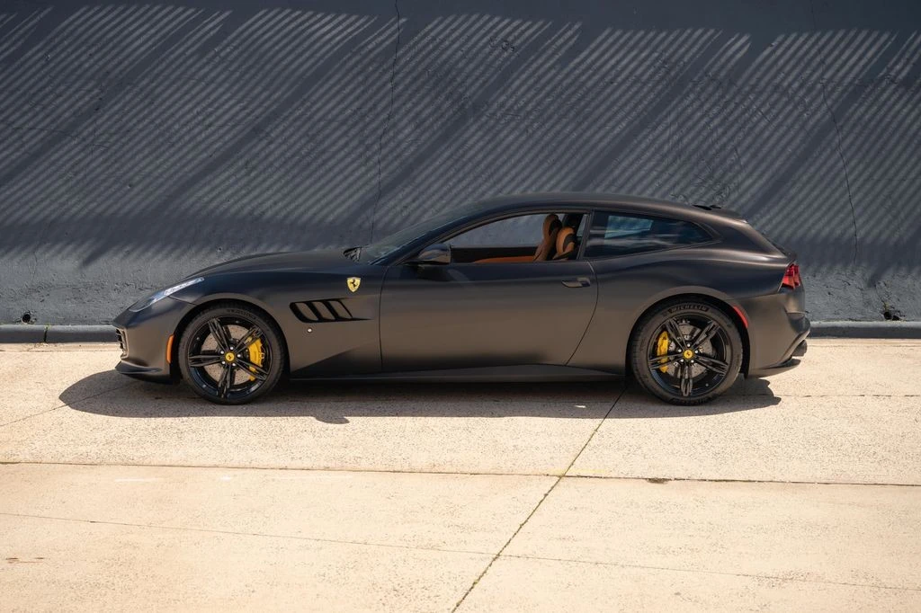 2018 Ferrari GTC4Lusso - Image 3 of 21