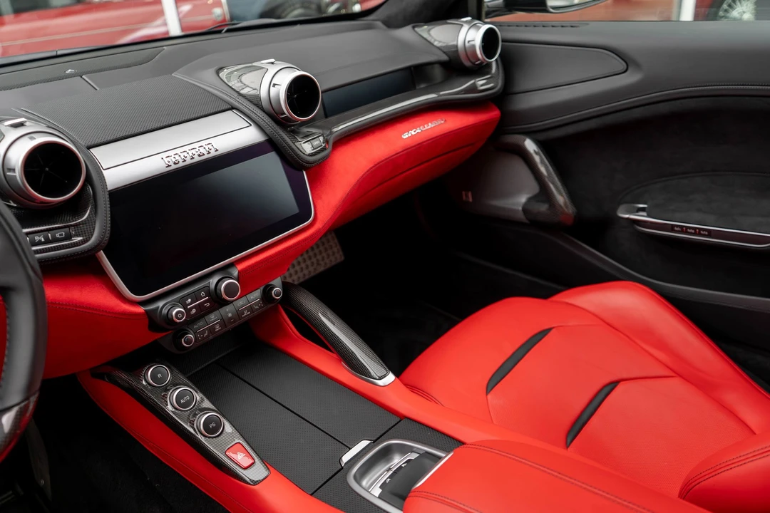 2018 Ferrari GTC4Lusso - Image 20 of 21