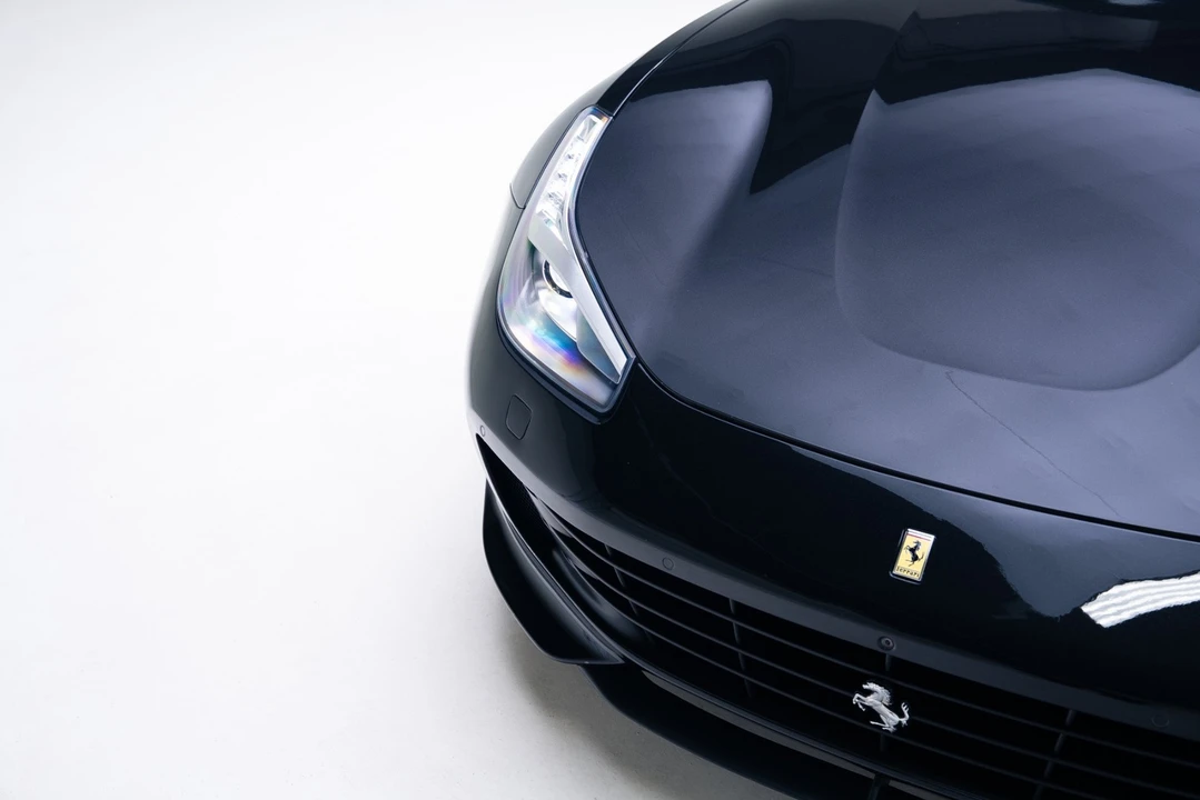 2018 Ferrari GTC4Lusso - Image 8 of 12