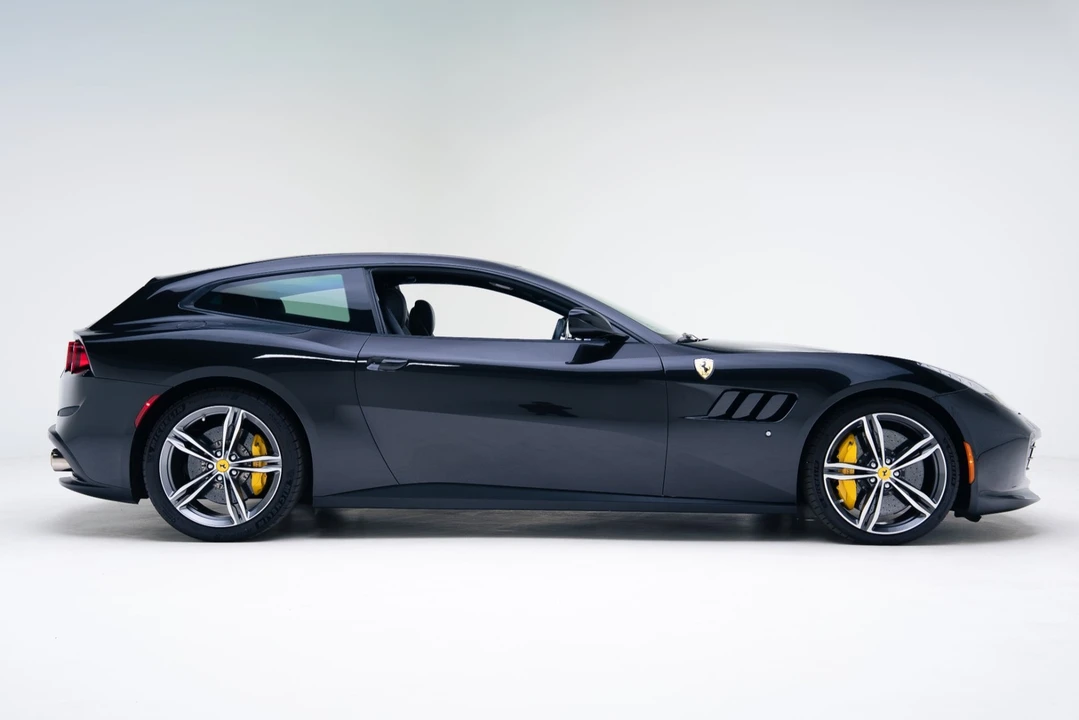 2018 Ferrari GTC4Lusso - Image 3 of 21