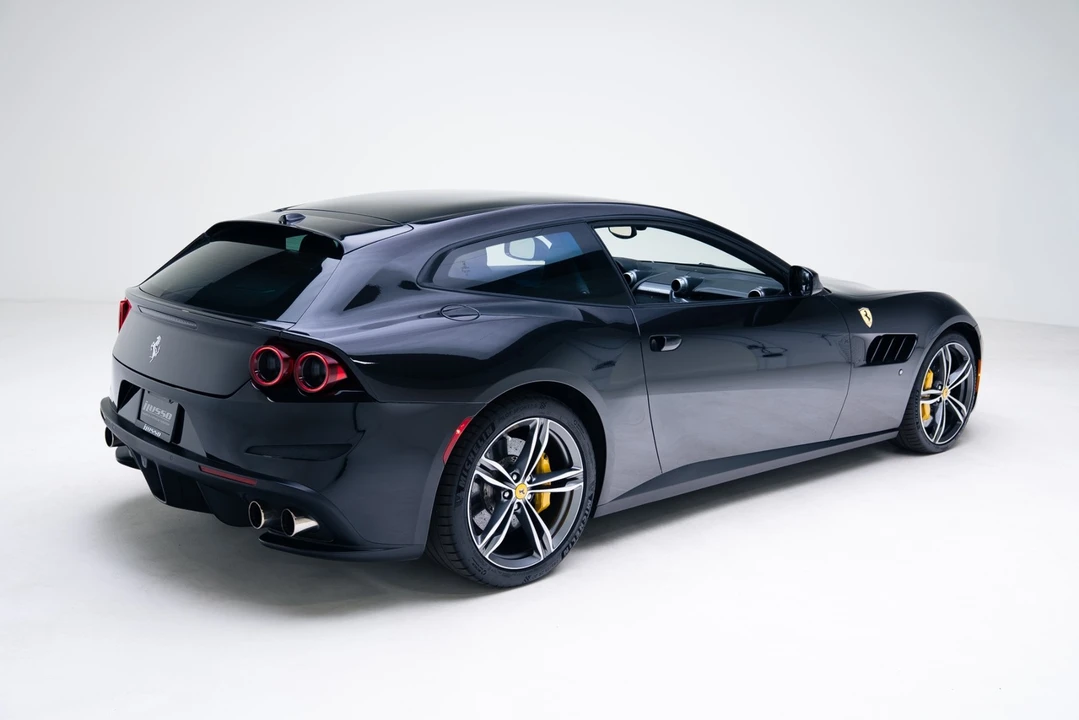 2018 Ferrari GTC4Lusso - Image 5 of 21
