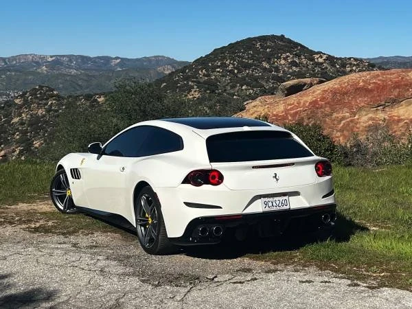 2018 Ferrari GTC4Lusso - Image 5 of 11