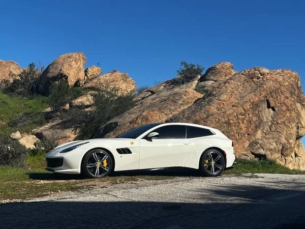 2018 Ferrari GTC4Lusso - Image 4 of 11