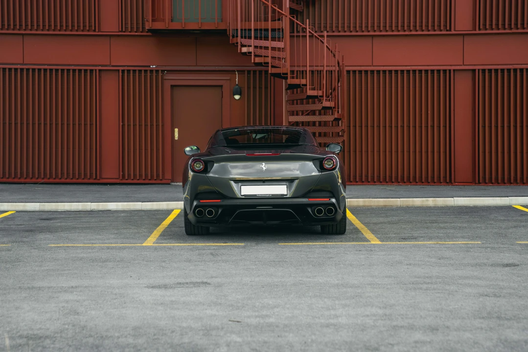 2018 Ferrari Portofino - Image 7 of 31