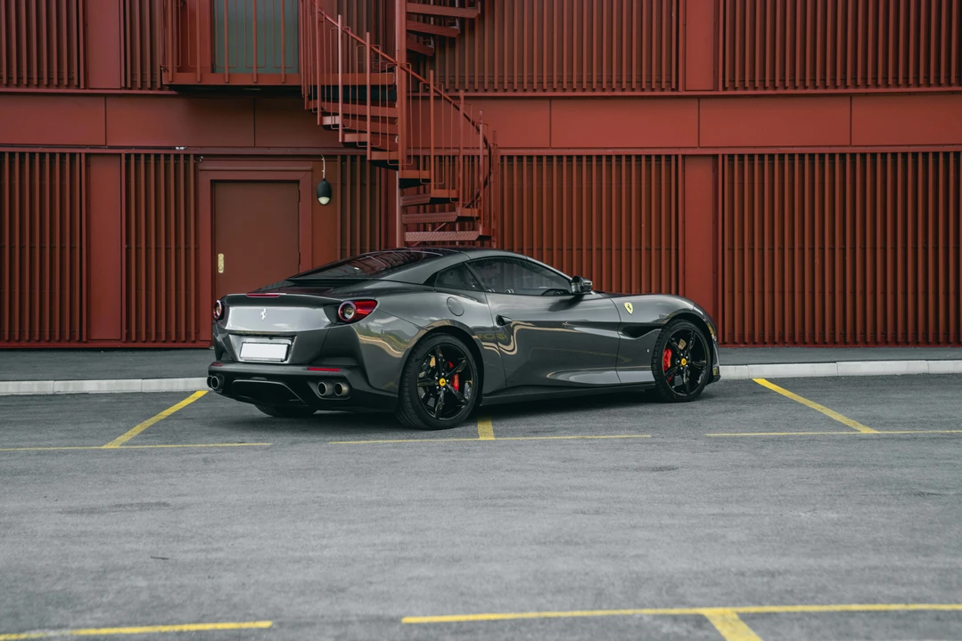 2018 Ferrari Portofino - Image 8 of 31