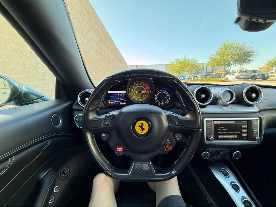 2018 Ferrari California T - Image 10 of 13