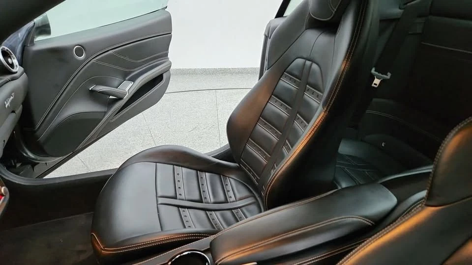 2018 Ferrari California T - Image 20 of 20