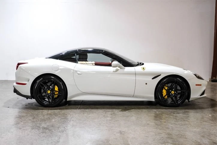 2018 Ferrari California T - Image 3 of 12