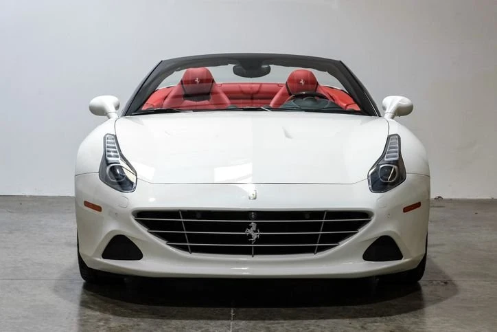 2018 Ferrari California T - Image 2 of 12