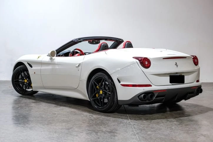 2018 Ferrari California T - Image 6 of 12