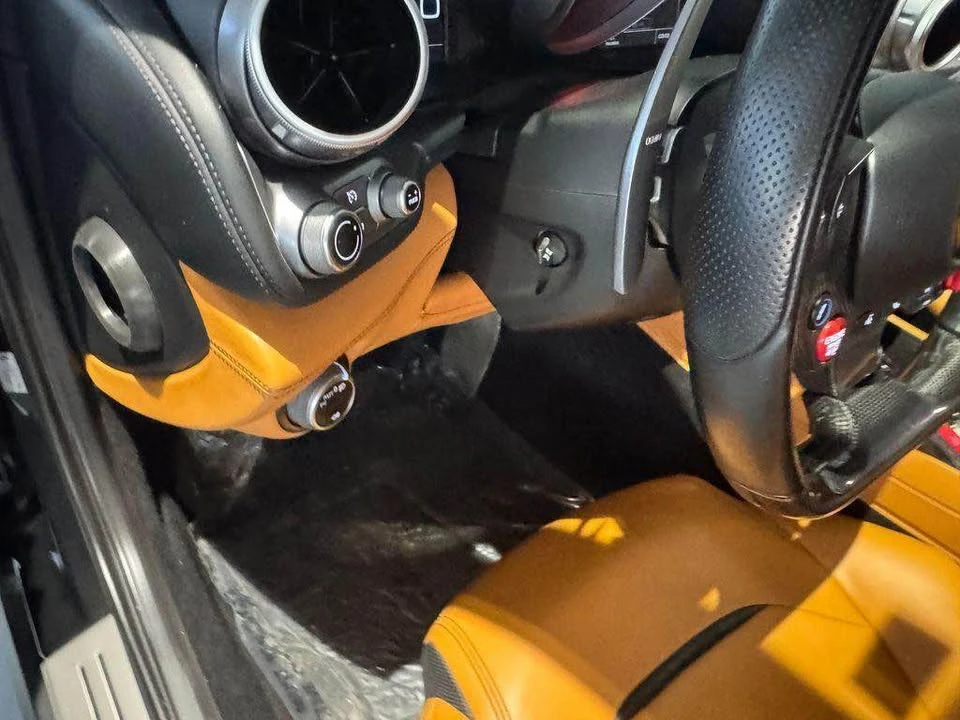2018 Ferrari GTC4Lusso T - Image 16 of 20