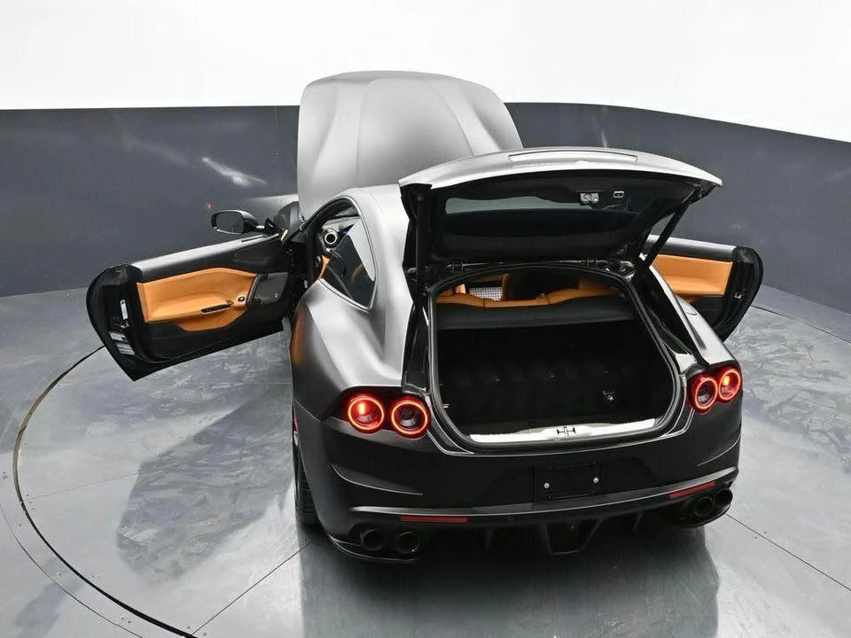 2018 Ferrari GTC4Lusso T - Image 8 of 20