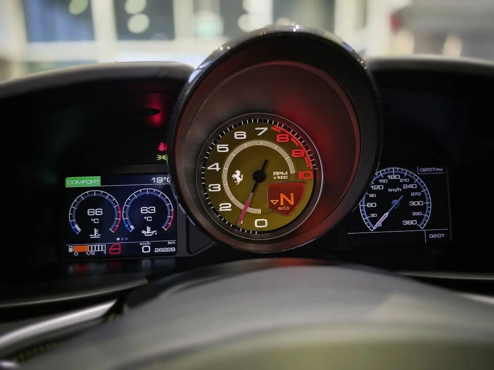 2018 Ferrari GTC4Lusso T - Image 12 of 20