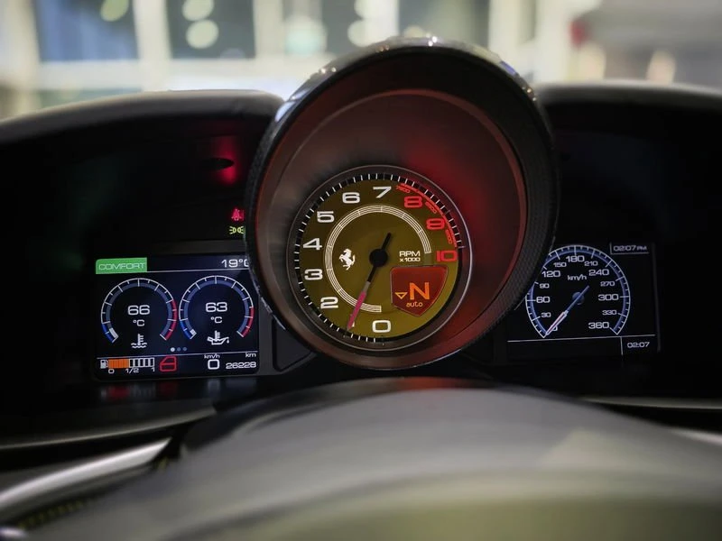 2018 Ferrari GTC4Lusso T - Image 11 of 20