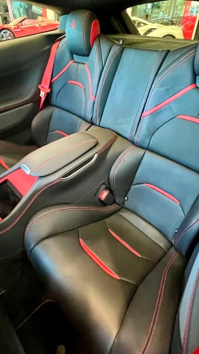 2018 Ferrari GTC4Lusso T - Image 8 of 12