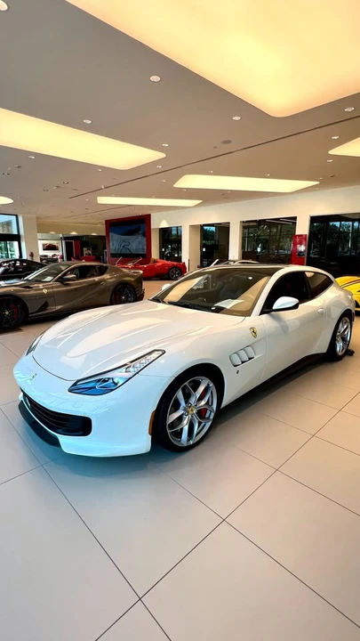 2018 Ferrari GTC4Lusso T - Image 2 of 12