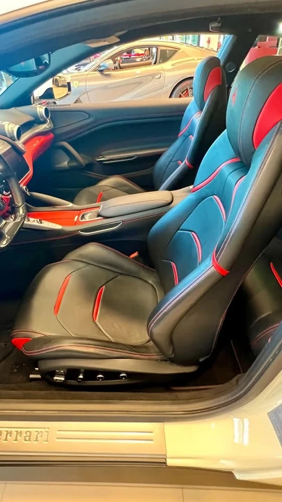 2018 Ferrari GTC4Lusso T - Image 6 of 12