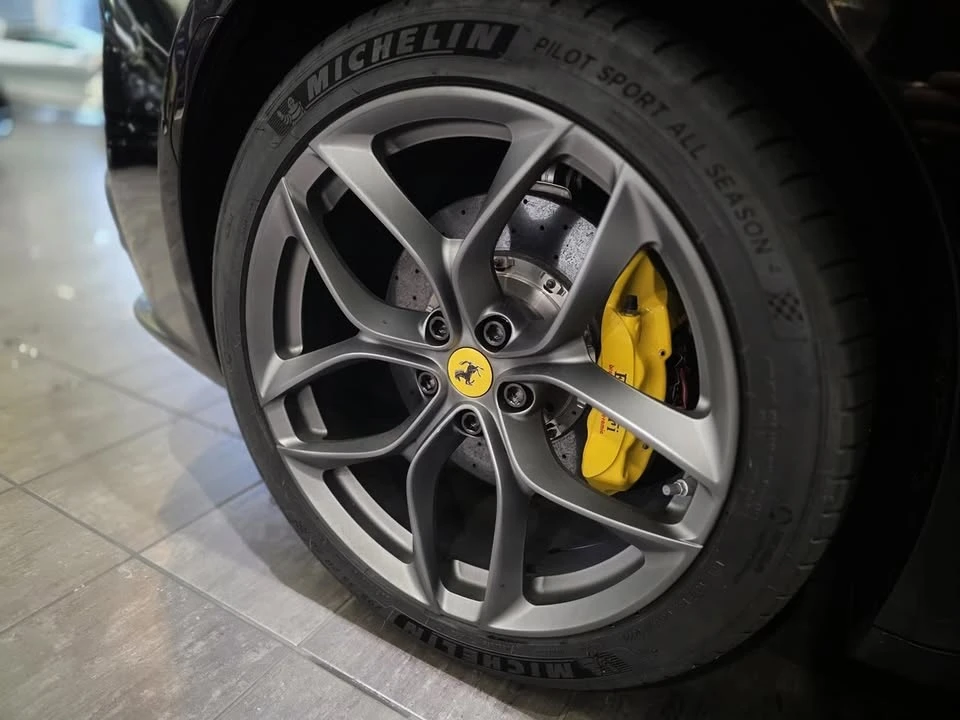 2018 Ferrari GTC4Lusso T - Image 7 of 11