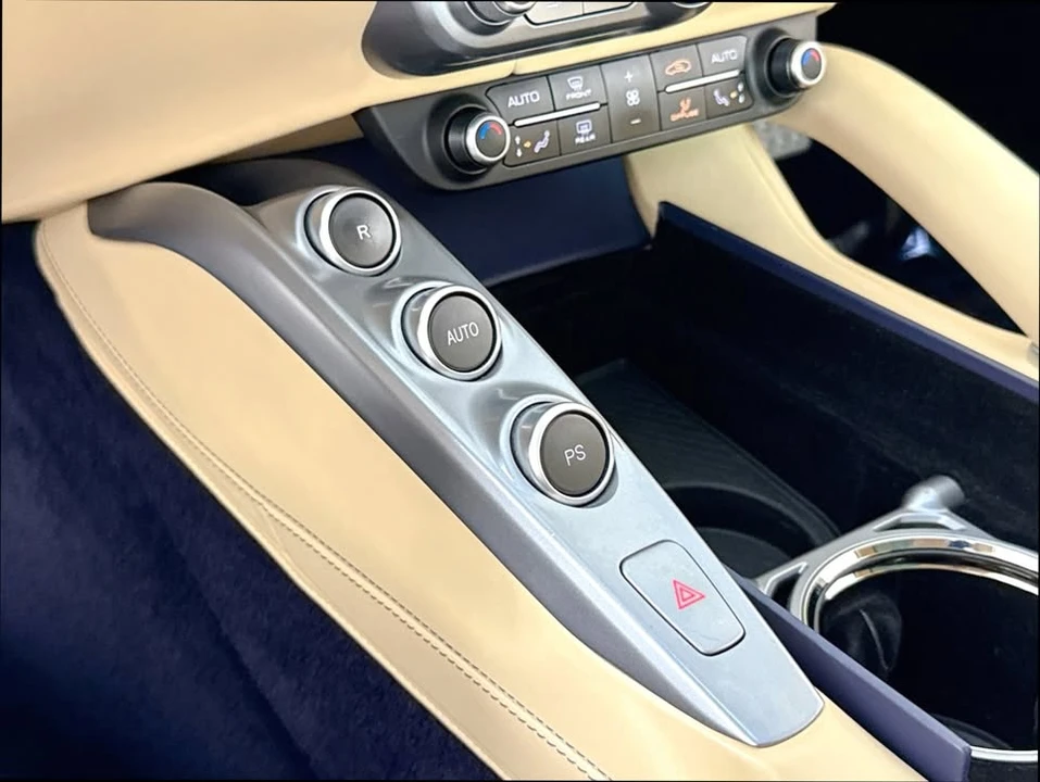 2018 Ferrari GTC4Lusso - Image 13 of 18