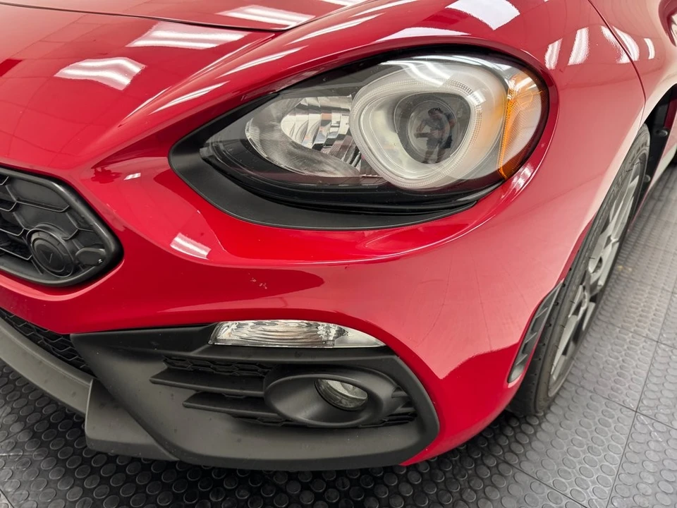 2018 Fiat 124 Spider - Image 14 of 31