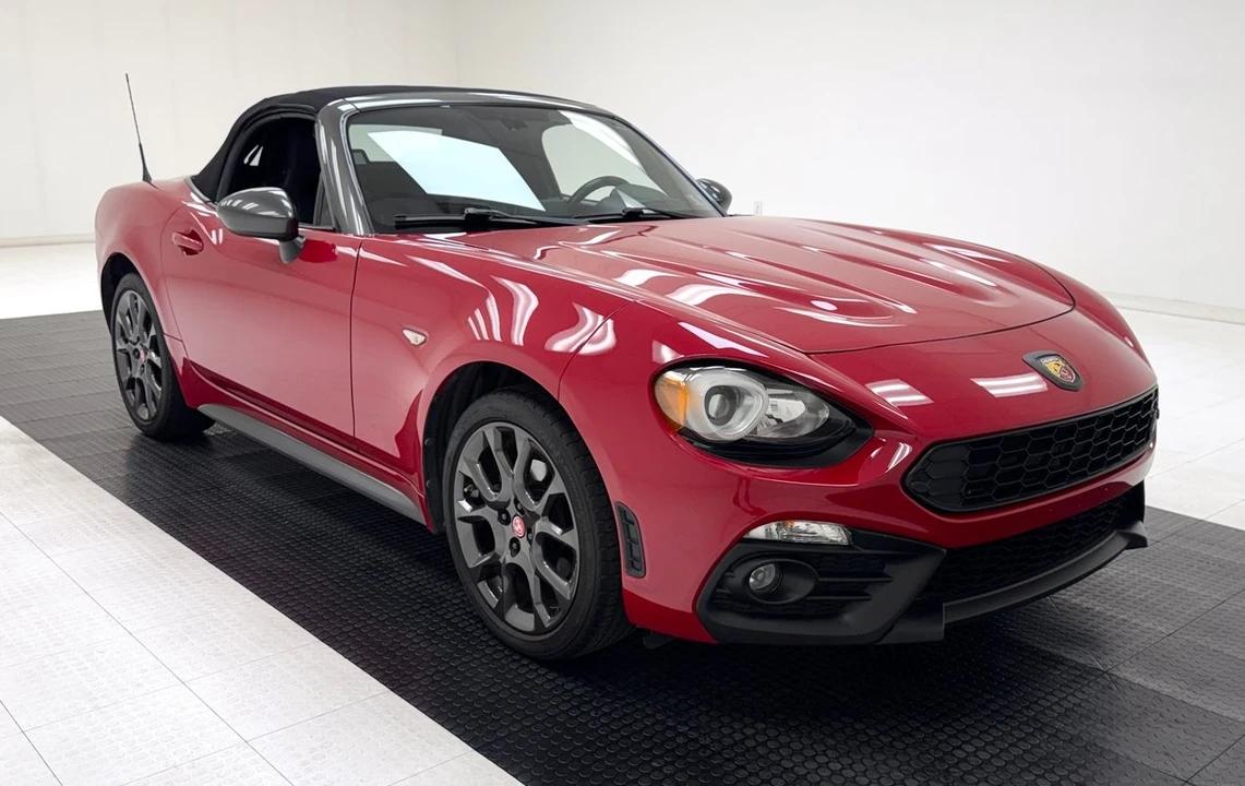 2018 Fiat 124 Spider - Image 10 of 31