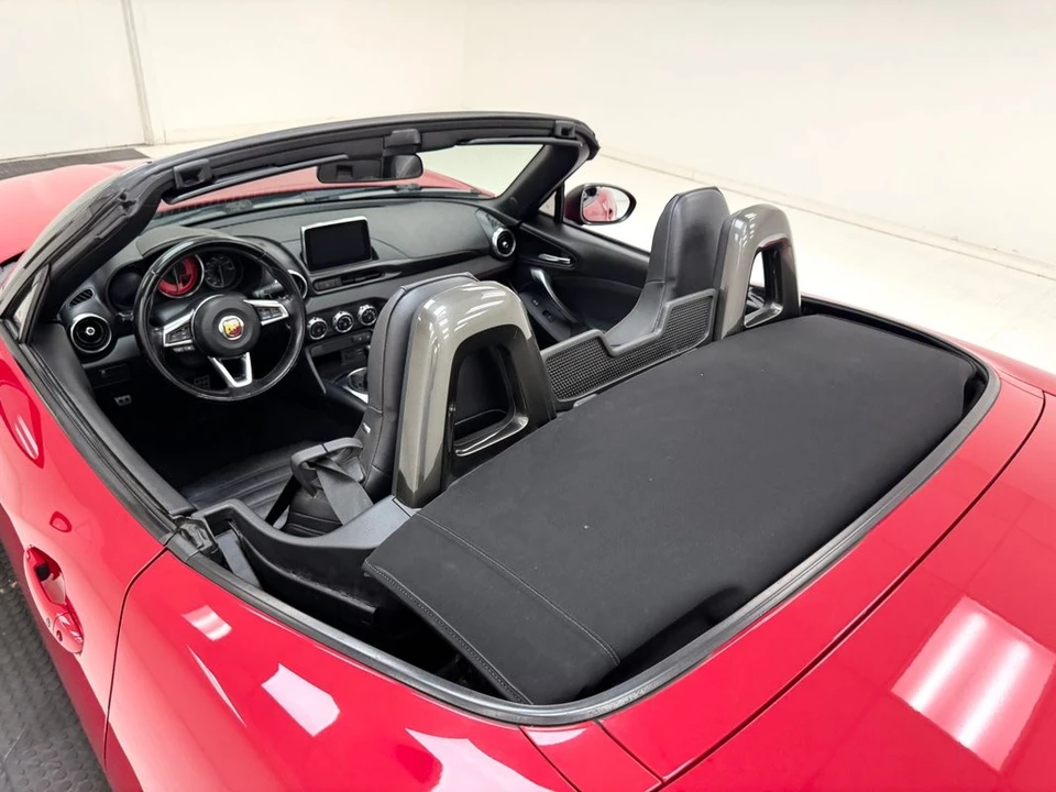 2018 Fiat 124 Spider - Image 21 of 31