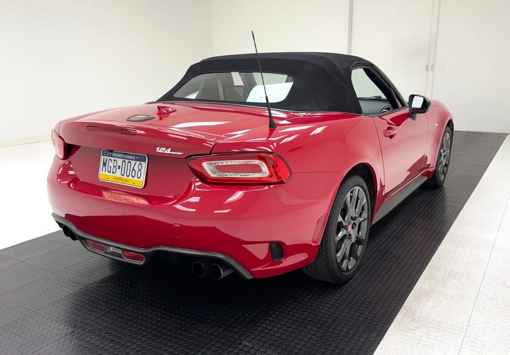 2018 Fiat 124 Spider - Image 8 of 31