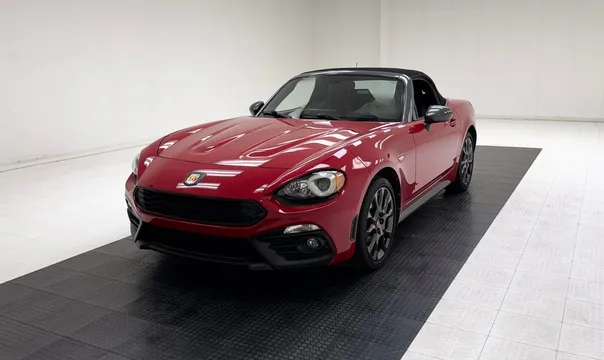 2018 Fiat 124 Spider Abarth