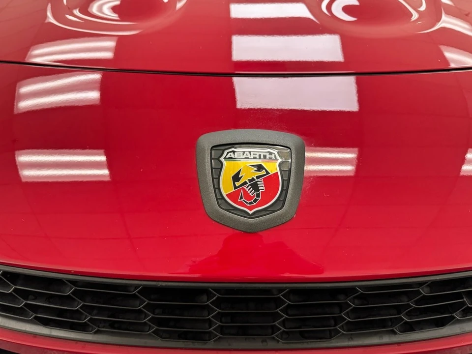 2018 Fiat 124 Spider - Image 13 of 31