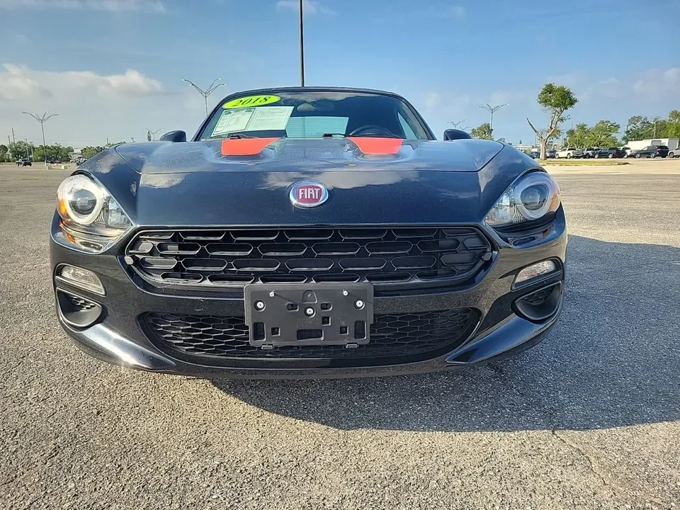 2018 Fiat 124 Spider - Image 2 of 15