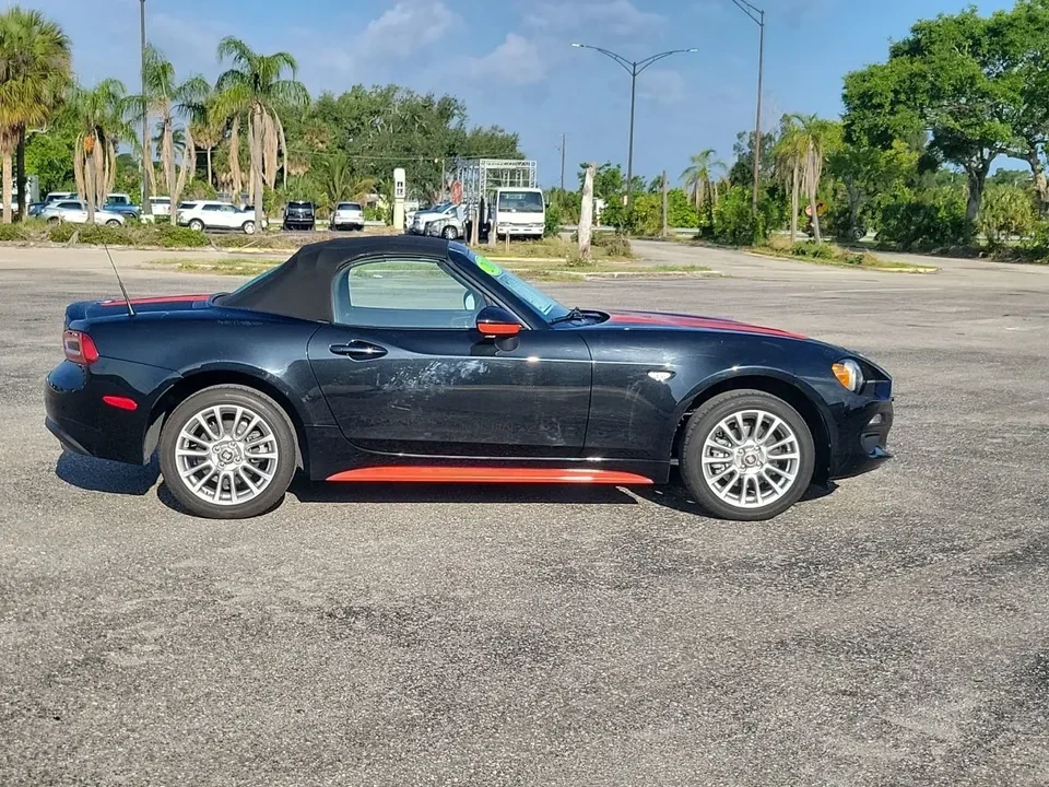 2018 Fiat 124 Spider - Image 3 of 15