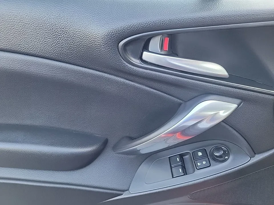 2018 Fiat 124 Spider - Image 15 of 15