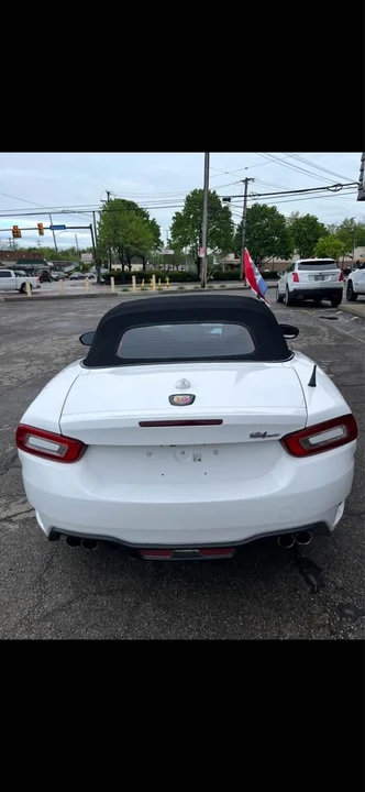 2018 Fiat 124 Spider - Image 5 of 9