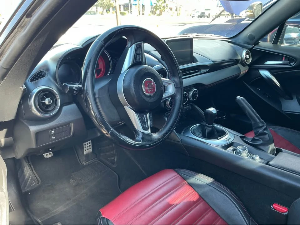 2018 Fiat 124 Spider - Image 4 of 6