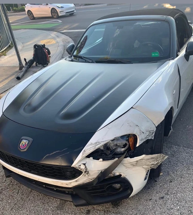 2018 Fiat 124 Spider - Image 16 of 17
