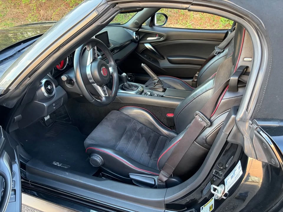 2018 Fiat 124 Spider - Image 8 of 14