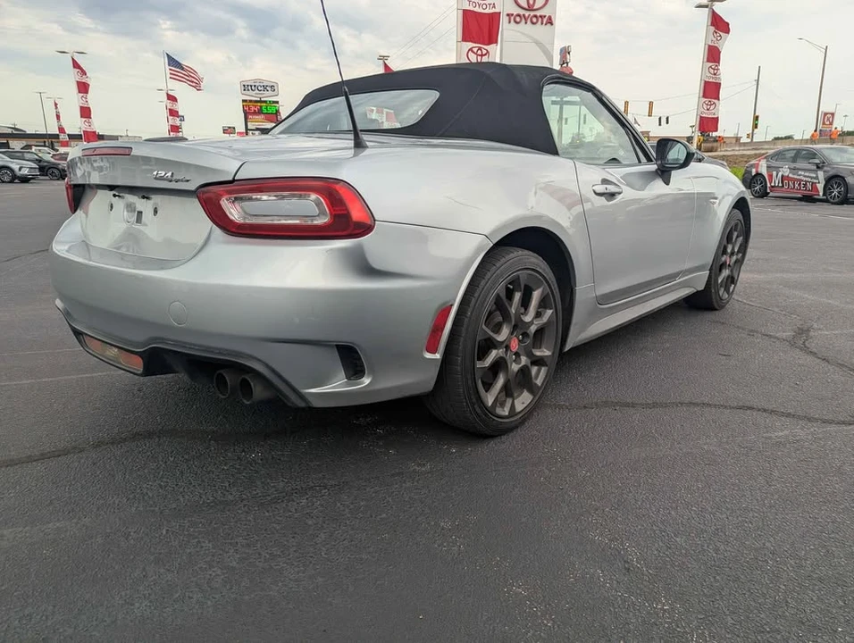2018 Fiat 124 Spider - Image 4 of 7