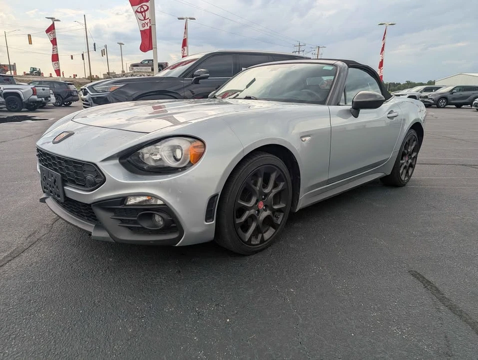 2018 Fiat 124 Spider - Image 2 of 7