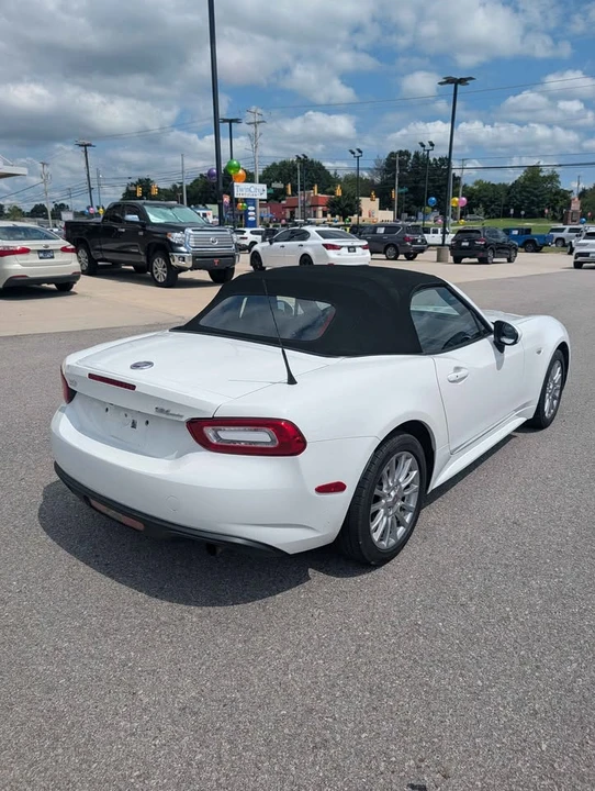 2018 Fiat 124 Spider - Image 5 of 13