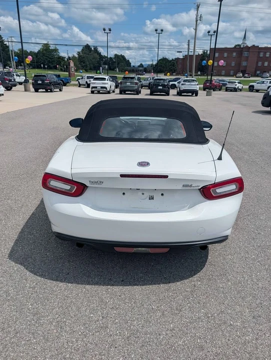2018 Fiat 124 Spider - Image 4 of 13
