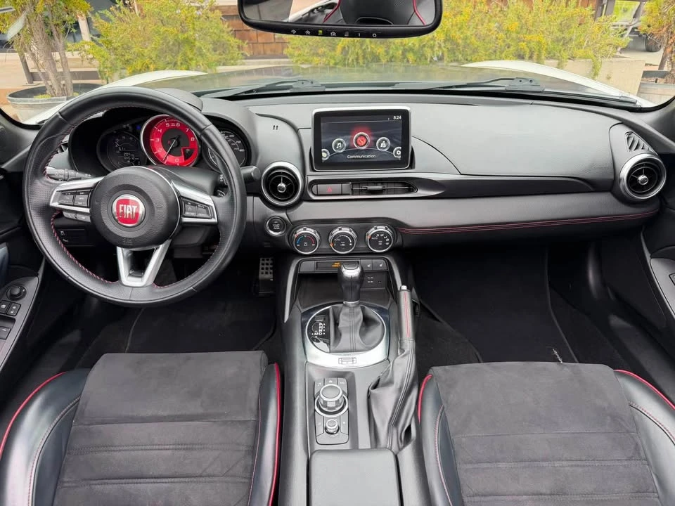 2018 Fiat 124 Spider - Image 10 of 20