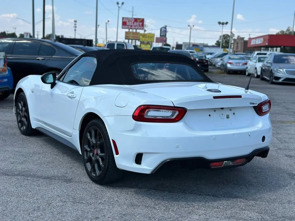 2018 Fiat 124 Spider - Image 15 of 20